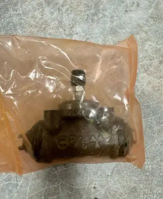 Subaru Forester SG Rear brake cylinder 26256AA012 110801