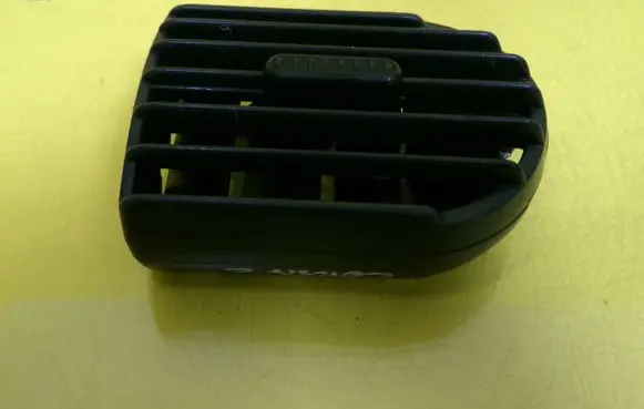 Opel Corsa C Dashboard side air vent grill/cover trim 