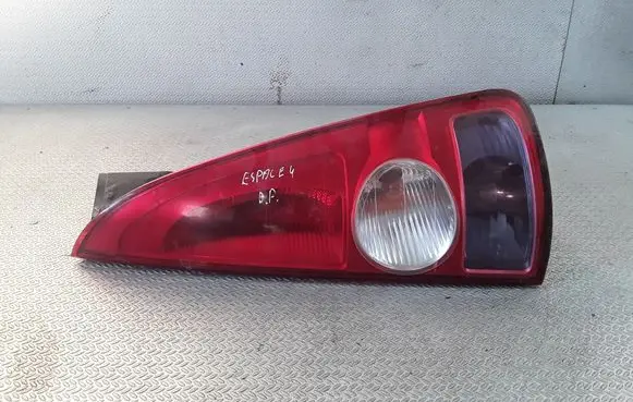 Renault Espace - Grand espace IV Rear/tail lights 8200027152