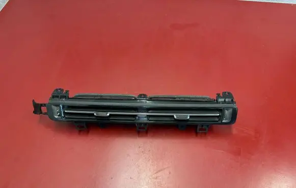 BMW X1 U11 Dash center air vent grill 9483383