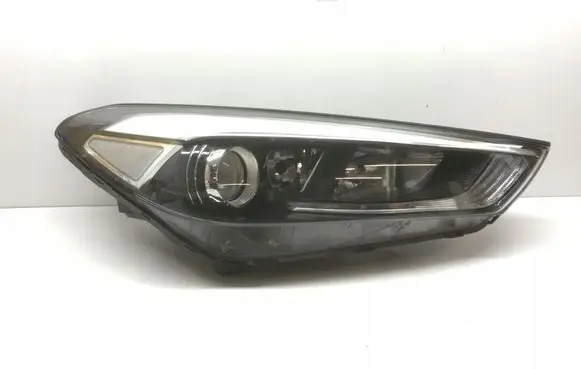 Hyundai Tucson TL Headlight/headlamp D7XXX