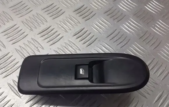 Citroen C3 Electric window control switch 96637533XT