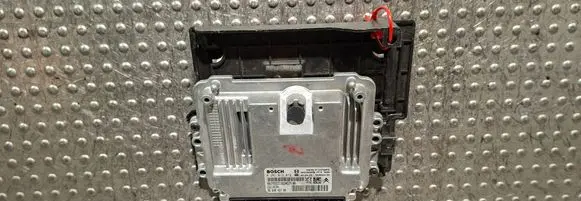 Peugeot Partner Engine control unit/module S25053546 0281013872 9653958980