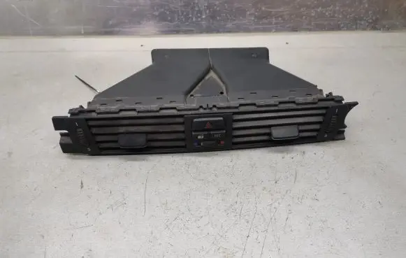 Dash center air vent grill