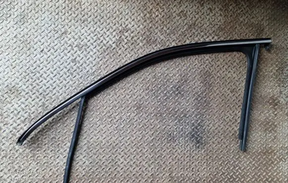 Volkswagen Tiguan Allspace Rubber seal front door window/glass 5NN837431E 5NN837432E