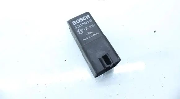 Skoda Superb B6 (3T) Glow plug pre-heat relay 0281003038