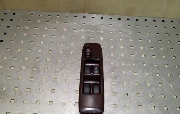 Mitsubishi Pajero Electric window control switch MR445651 C8DD250M
