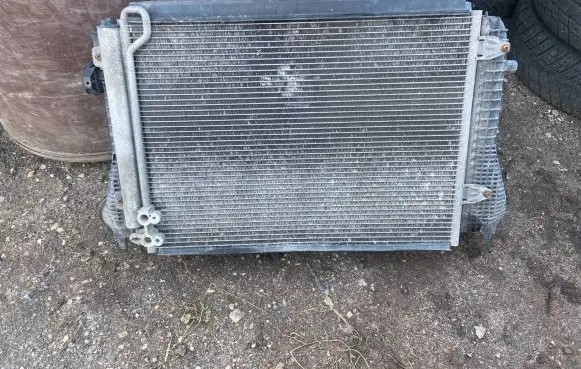 Volvo V60 Coolant radiator