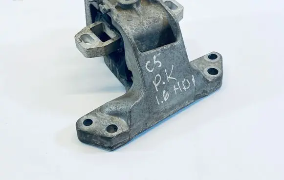 Citroen C5 Gearbox mount 9685403580