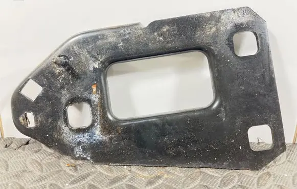 Audi A5 8T 8F Radiator mount bracket 8K0805500