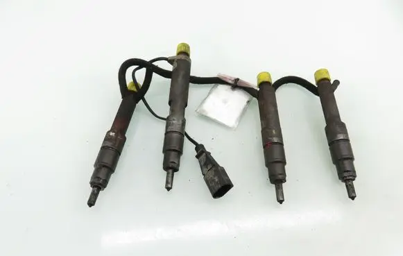 Seat Cordoba (6L) Fuel injectors set 028130202F 038130202C