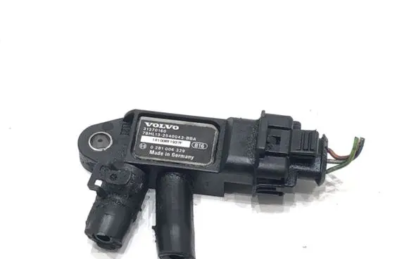 Volvo V40 Fuel pressure sensor 31370160