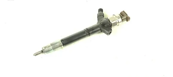 Toyota RAV 4 (XA30) Fuel injector 236700R020