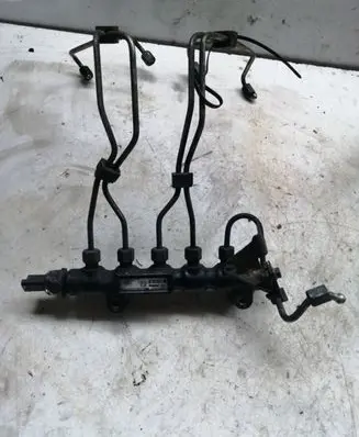 Opel Zafira B Fuel main line pipe 9654592680