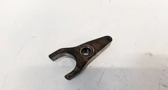 Lexus IS 220D-250-350 Fuel Injector clamp holder