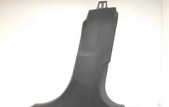 (B) pillar trim (bottom)