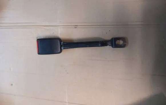 Audi A4 S4 B5 8D Front seatbelt buckle 8d0857755