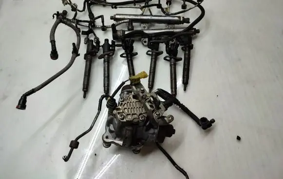 Land Rover Range Rover Sport L320 Fuel injection system set 0445010614 9X2Q9B395CA 9X2G9K546