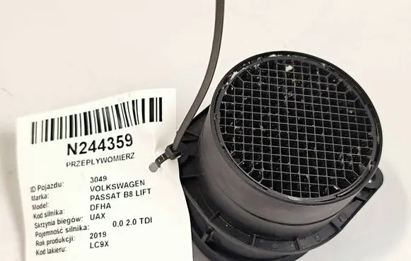 Volkswagen PASSAT B8 Mass air flow meter 03L906461A