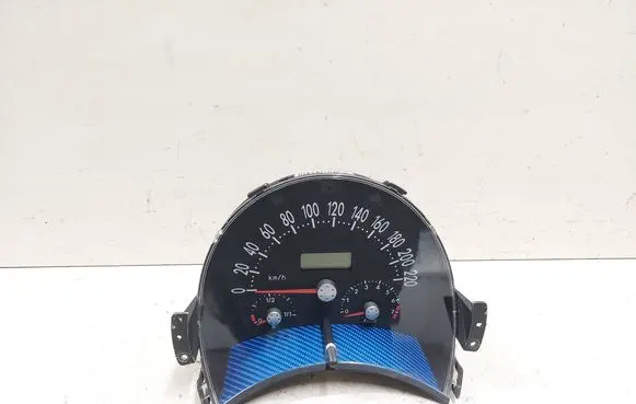 Volkswagen New Beetle Speedometer (instrument cluster) 47032