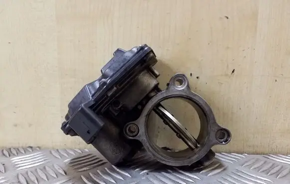 BMW 5 F10 F11 Throttle valve 13547810752 7810752