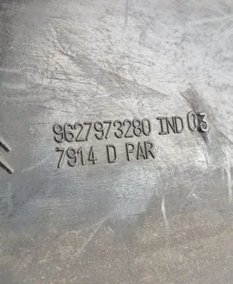 Citroen C5 Front mudguard 9627973280