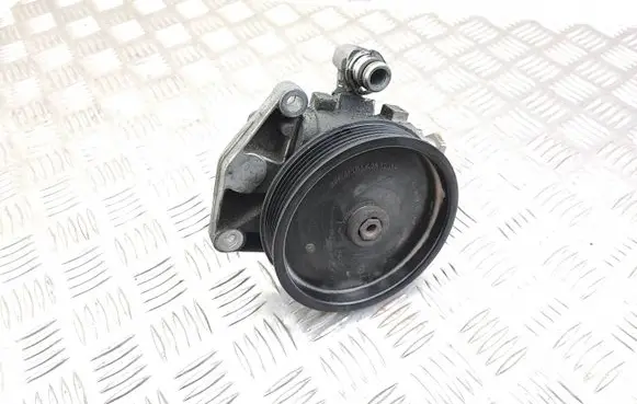 Mercedes-Benz ML W164 Power steering pump