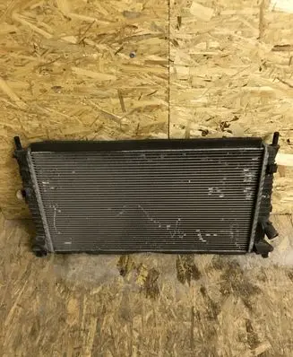 Ford Focus C-MAX Coolant radiator