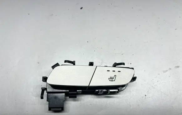 Mercedes-Benz C W205 Seat heating switch A2059050404