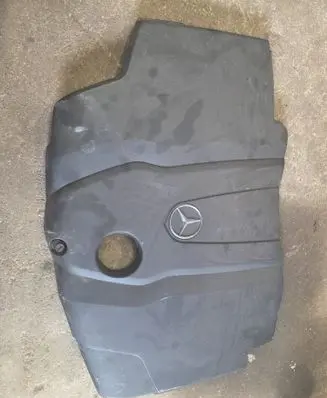 Mercedes-Benz C W205 Engine cover (trim) A6510105026