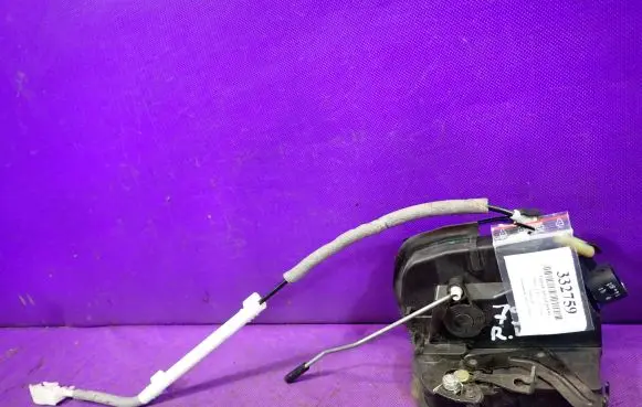 BMW 3 E46 Front door lock 