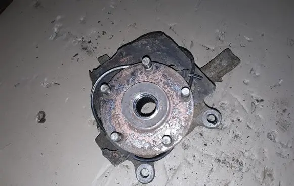 Nissan Qashqai Front wheel hub NOCODE
