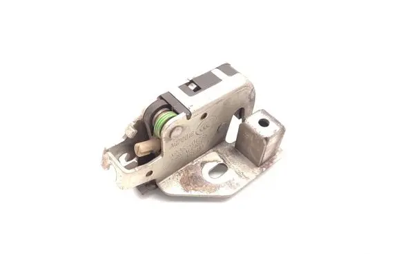 Loading door lock