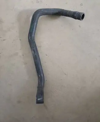 Audi Q7 4L Engine coolant pipe/hose 7L0815994