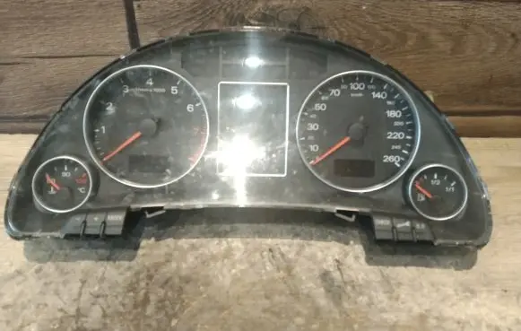 Audi A4 S4 B7 8E 8H Speedometer (instrument cluster) 0263626081 8E0920901C