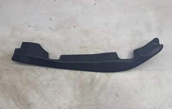 BMW X2 F39 Fender end trim 7420825
