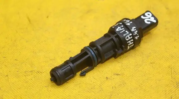 Renault Thalia I Speed sensor (speedometer sensor) 7700418919