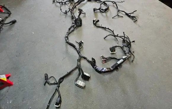 Jeep Grand Cherokee WL Engine installation wiring loom 68564729AA