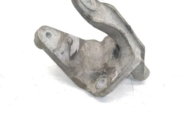 Opel Insignia A Engine mounting bracket 13228287