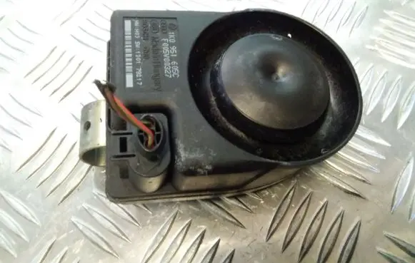 Audi A6 S6 C6 4F Alarm system siren 1K0951605C F005V00327 130179217