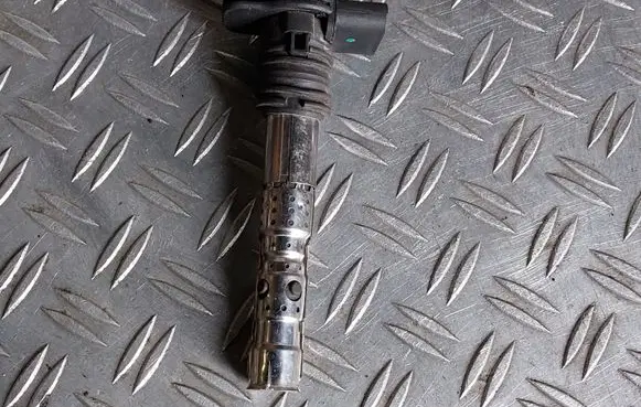Volkswagen New Beetle High voltage ignition coil 131001FJ