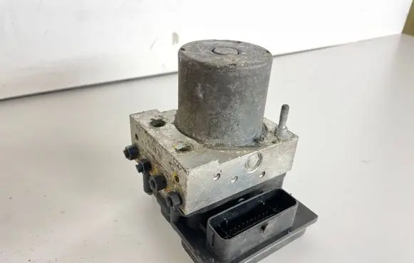 Audi A4 S4 B7 8E 8H ABS Pump 8E0910517D 8E0614517AK