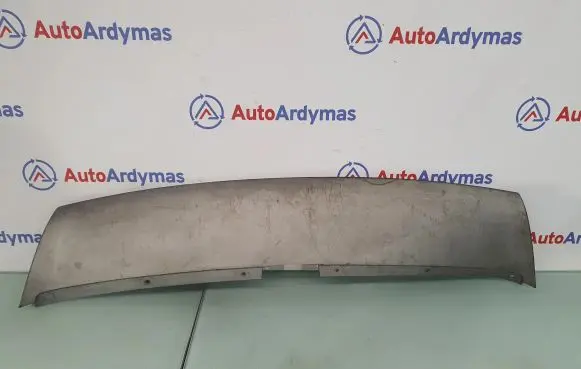 Front bumper lip