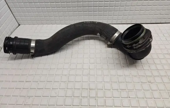 Opel Insignia A Intercooler hose/pipe 39018802