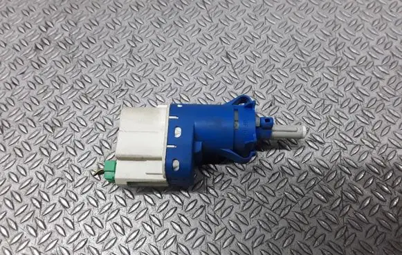 Clutch pedal sensor