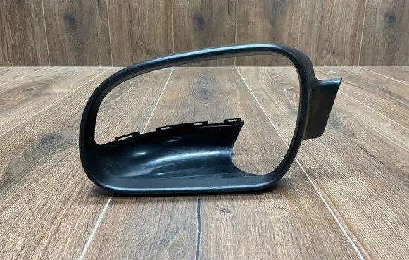 Volkswagen Fox Plastic wing mirror trim cover 5Z0857577