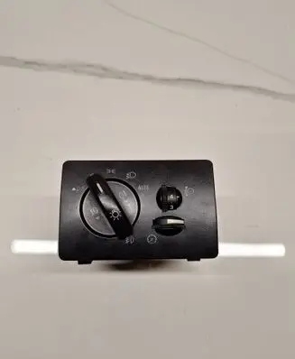 Ford C-MAX I Light switch 3M5T13A024CA