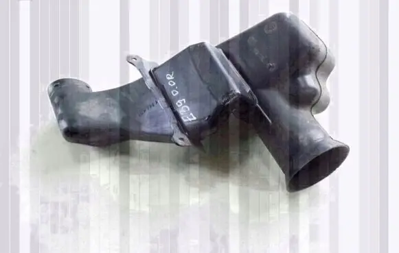 BMW 5 E39 Intake resonator 