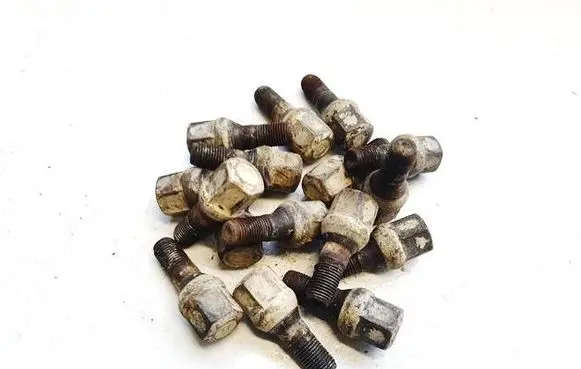 Citroen Saxo Nuts/bolts 