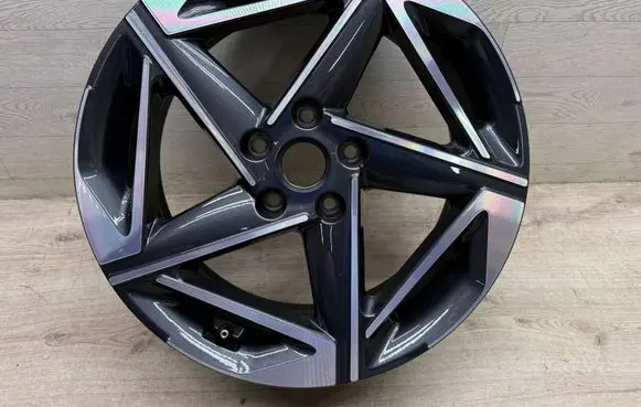 Hyundai i30 R18 alloy rim 52910G4CA0